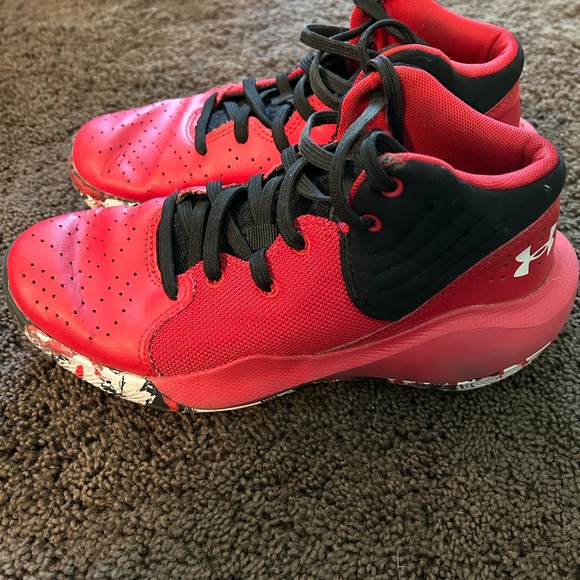 Under Armor red basketball high tops - Picture 2 of 4